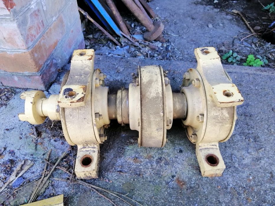 Продам корпус подшипника підшишника с валом з валом