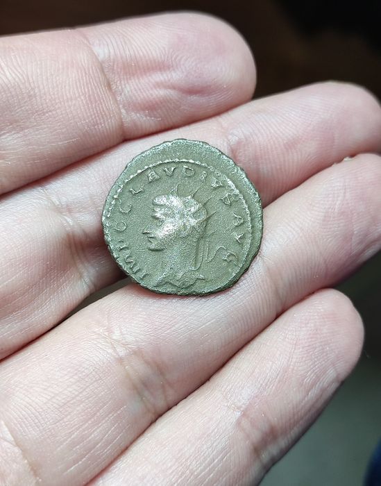 Moeda romana de Cláudio II (escassa)