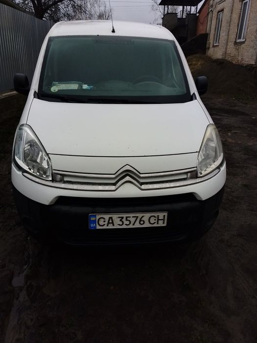 Продам Citroen Berlingo 2013року
