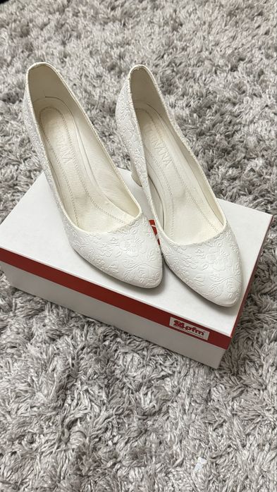 Весільні туфлі 40 розмір