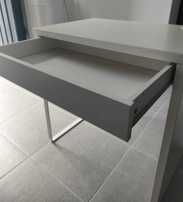 Secretaria c/ gaveta IKEA