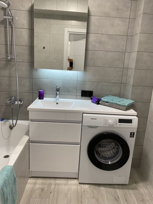 2к  центр ЖК Яровиця подобово від 1500, погодинно, документи 2-3 група