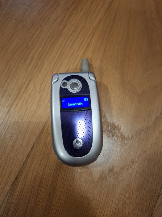 Motorola V525 2 sztuki - kolekcjonerskie antyki