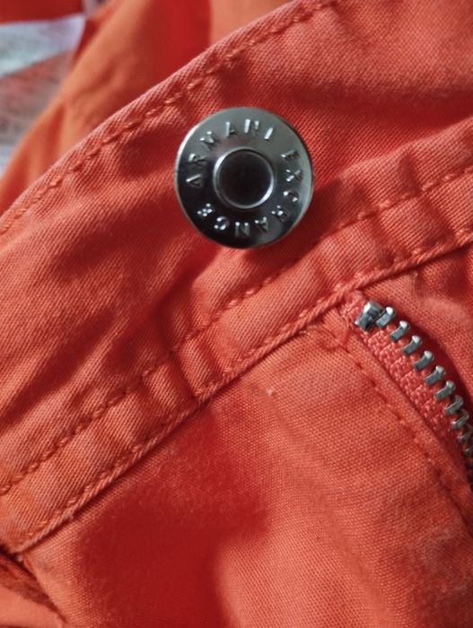 Продам джинсы Armani