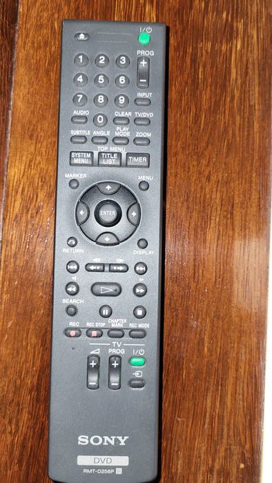 Leitor de DVDs SONY (necessita de arranjo)