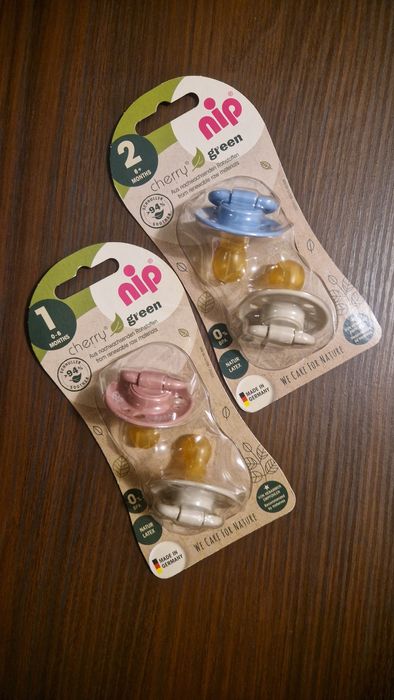 Накладки для годування, пакети для молока, пустишка, пляшечка