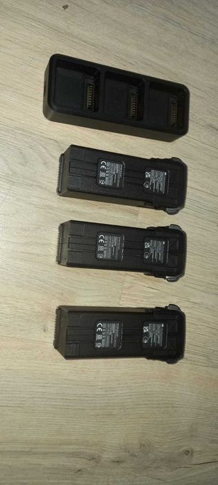 Квадрокоптер DJI Mavic 3 Fly More Combo (1001)