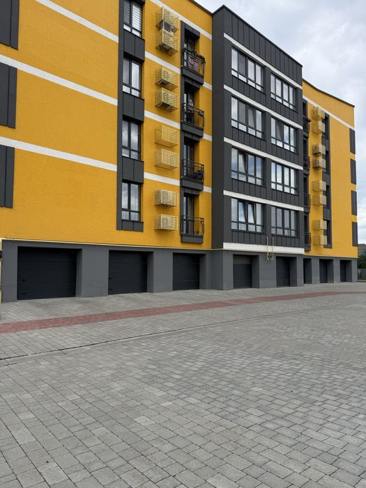 Чотирьох кімнатна кв на Нац Гвардії