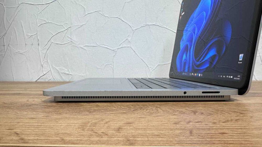 microsoft surface laptop studio - купить ноутбуки - Цена на OLX.ua