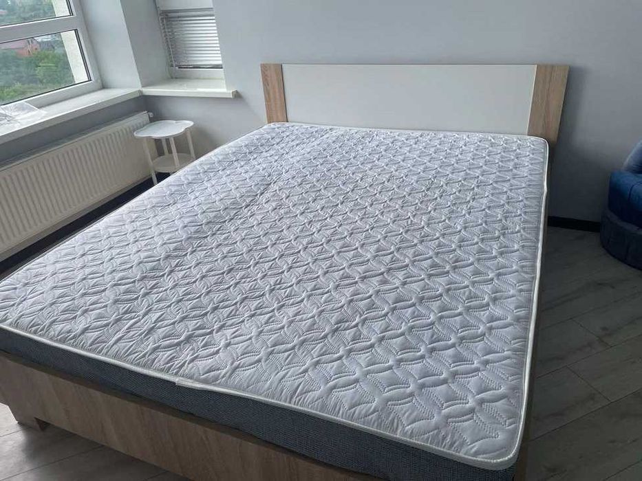 Сучасне двоспальне ліжко з матрацом, Нове фабричне недороге ліжко