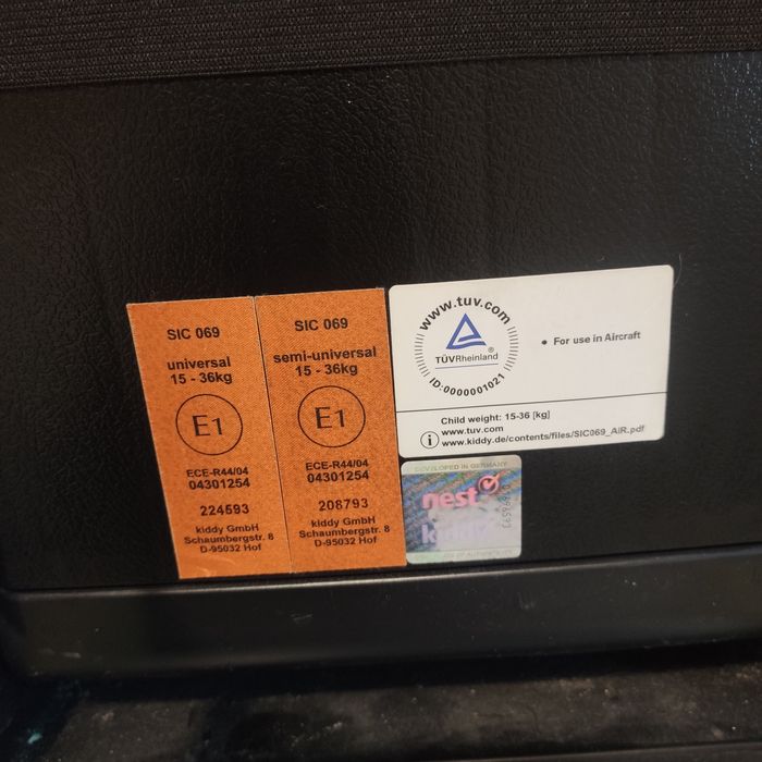 Дитяче автокрісло kiddy