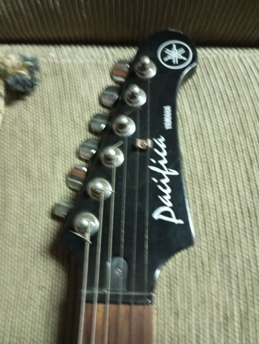 Guitarra elétrica