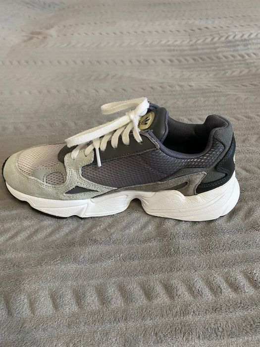 Buty Adidas Falcon W (aktualne)