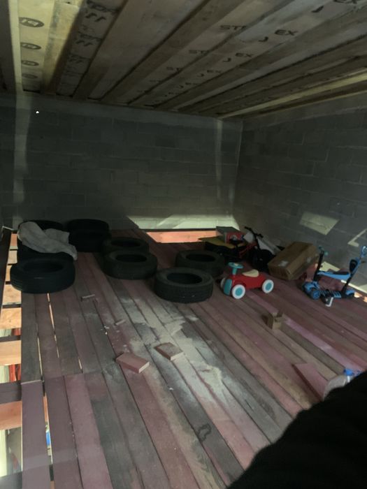 Продам гараж двохповерховий