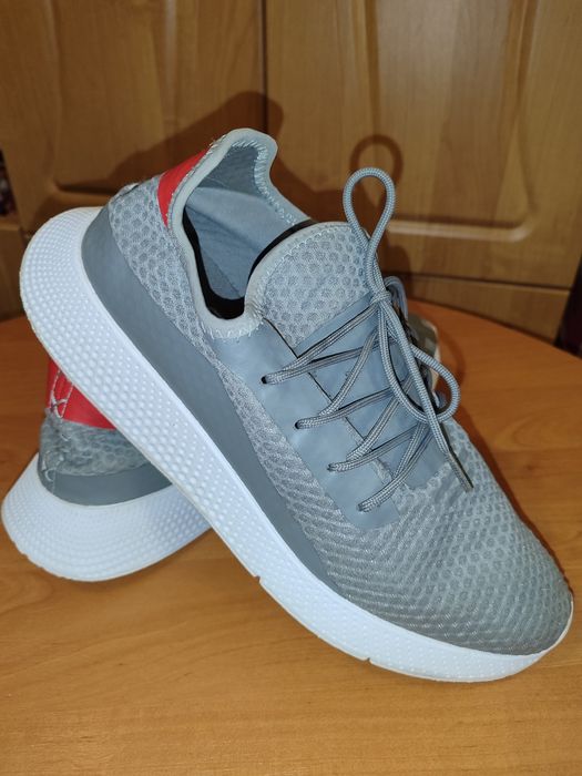 Чоловічі кросівки Pull & Bear