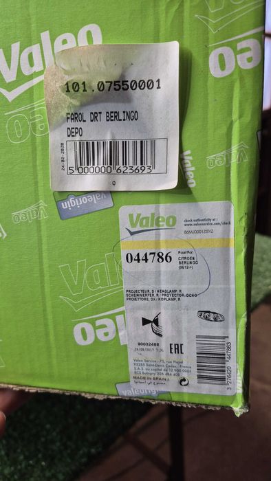 CITROEN BERLINGO/PEUGEOT PARTNER- ÓTICA DIREITA NOVA EMB. VALEO 044786