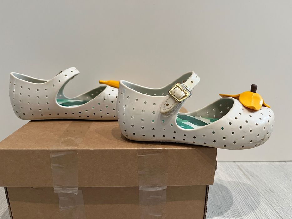 Buty sandały dla dziewczynki Mini Melissa Ultragirl Banana R. 25/26