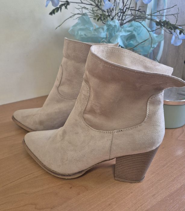 Botki  r.41 jasny beż