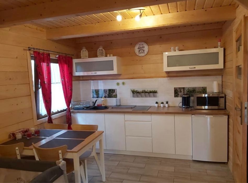 Domek z bala caloroczny