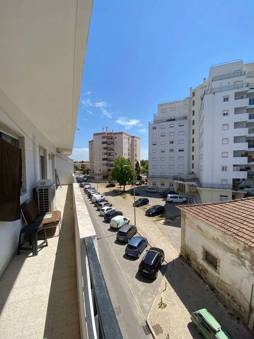 Quarto para arrendar solteiro em Azambuja ao pe estação