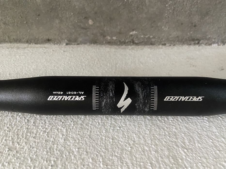 Guiador estrada aluminio. Specialized 42cm