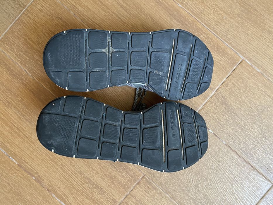 Tenis Adidas, 2 pares