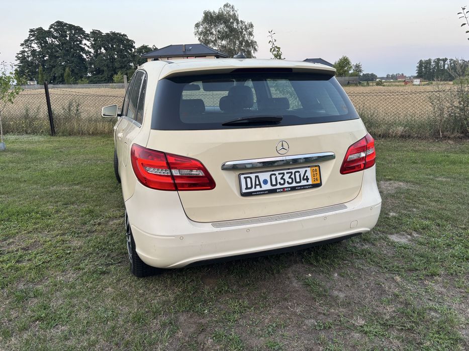 Mercedes B180CDi/2013/109KM/Automat/Skóra /Ksenon