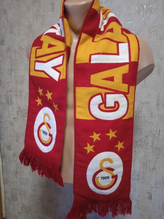 Шарф фанатов футбольного клуба Галатасарай (Турция) Galatasaray
