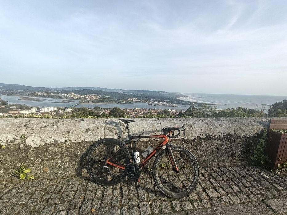 KTM Revelator carbono