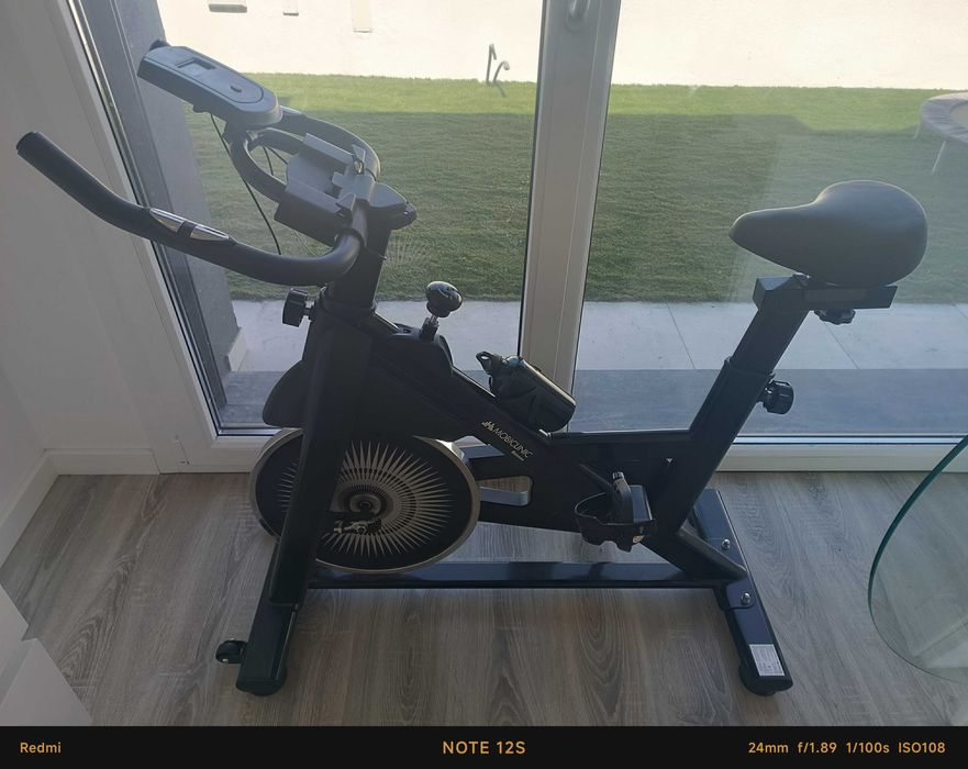 Bicicleta monoclínico fitness