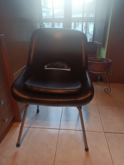 Cadeira de escritório , sala e quarto super confortável