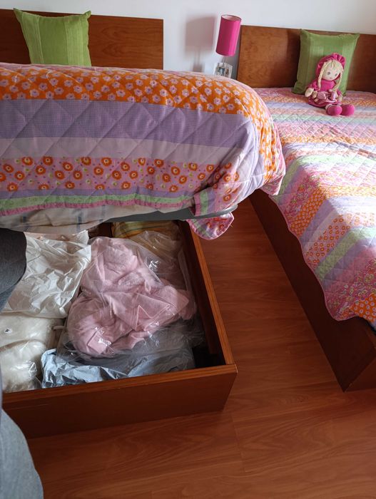 Quarto completo em pinho mel