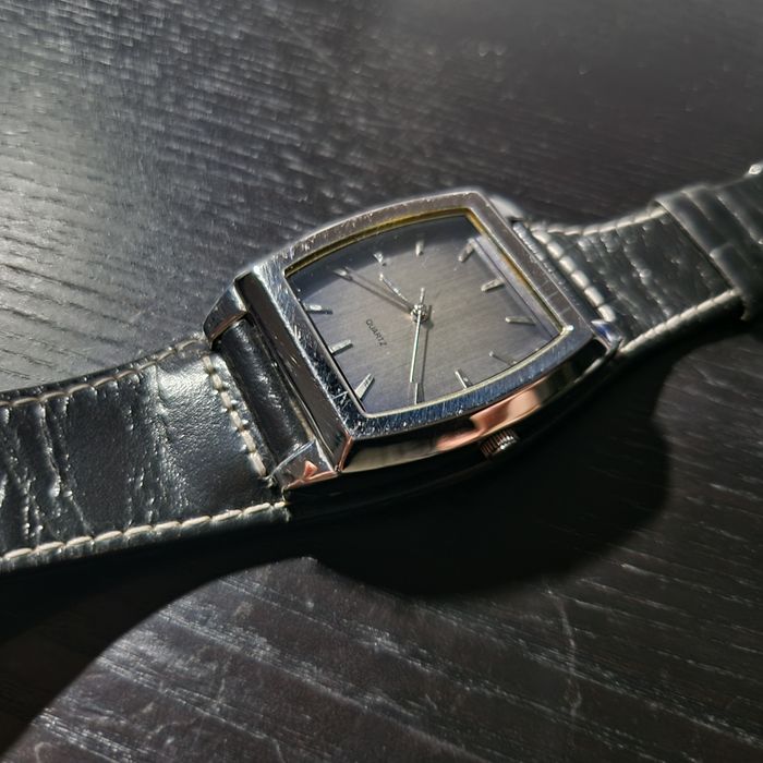 Relógio de pulso homem em otimo estado
10 bar
Bracelete em naturalpele