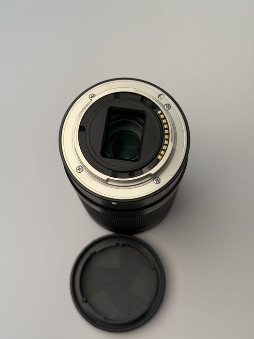 Sony E 55-210 mm f/4.5-6.3 OSS (SEL55210)