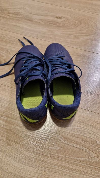 Adidas Buty Dziecięce Halówki roz. 35