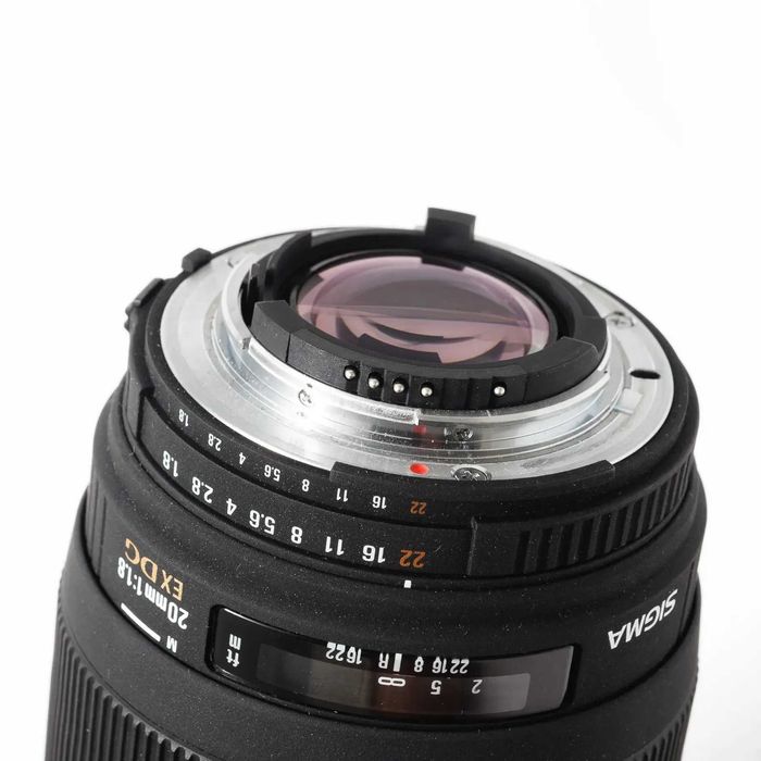 Об'єктив Sigma AF 20mm f/1.8 EX DG для Nikon 3019143