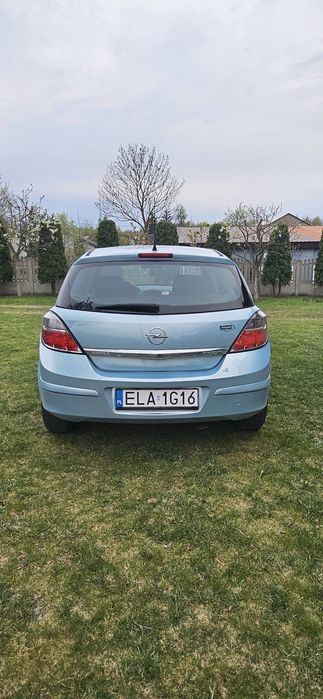 Opel astra H ( III)1.4 benzyna