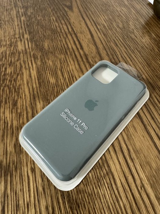 Чехол на айфон 11pro