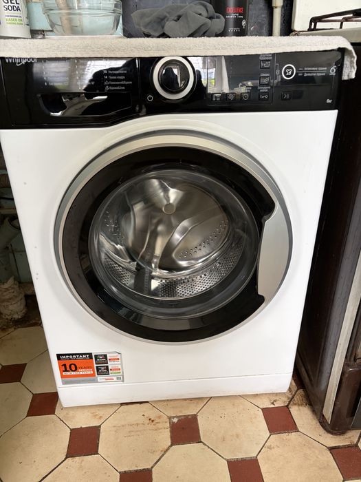 Проадеца стеральная машына в илиальном состаяние Whirlpool