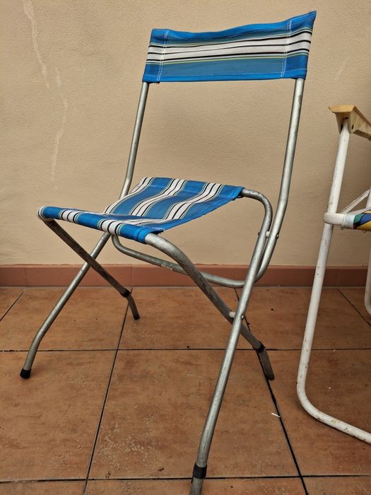 Cadeiras de praia ou campismo