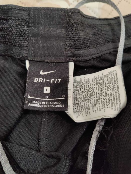 Calças de treino Nike tam. L em excelente estado