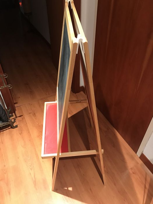 Slate board and flip chart64584779597569121