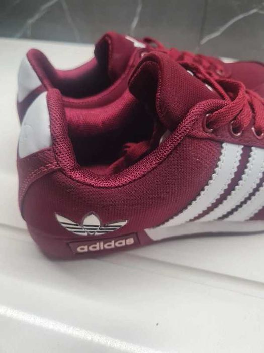 Sapatilhas burgundy/bordeaux/grená