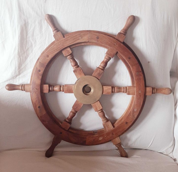 Roda de leme madeira e latão
