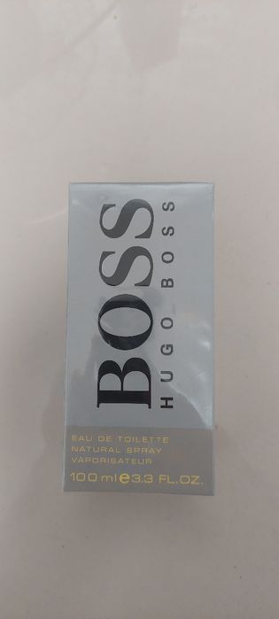 Perfumy różnych firm