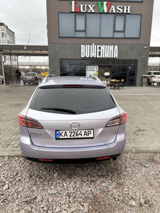 Автомобіль  Мазда 6