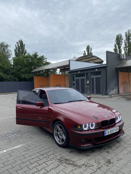 Продам BMW 520 E39