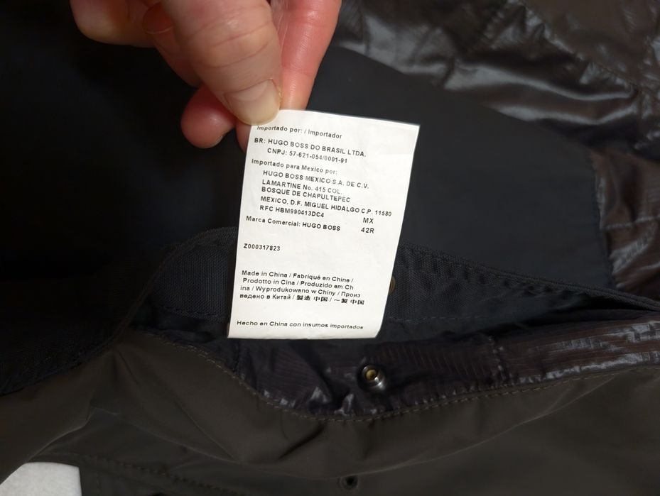 Плащь  пальто утеплений hugo boss M 52 розмір