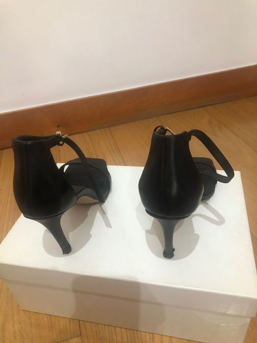 Sandálias pretas Aldo!