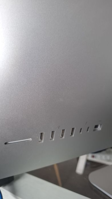 IMAC 27 5K - 2017477373544499128323